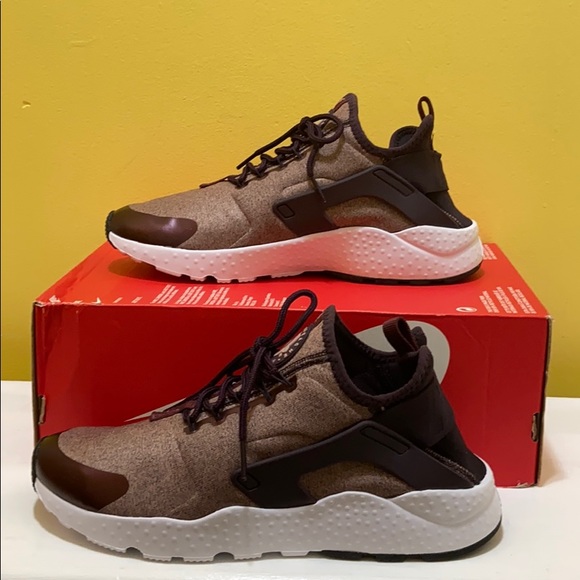 Nike Shoes - Nike Air Huarache Run Ultra in Port Wine Size 10